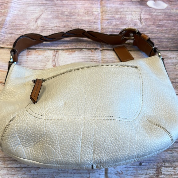 Coach • VTG • White/Tan Soho Hobo Shoulder Bag - Picture 6 of 14